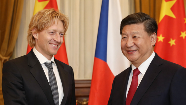 Karel Janeček přišel o miliardy. Nezdařený obchod se zbraněmi a noc v Macau.